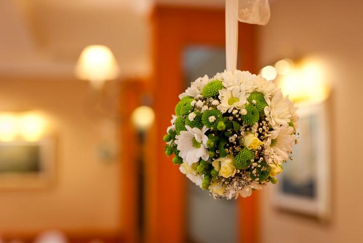 esküvői dekoráció - virággömb